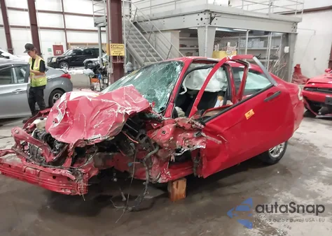 2008 Ford Focus Se/Ses из США, поврежденный, VIN 1FAHP33N88W177109